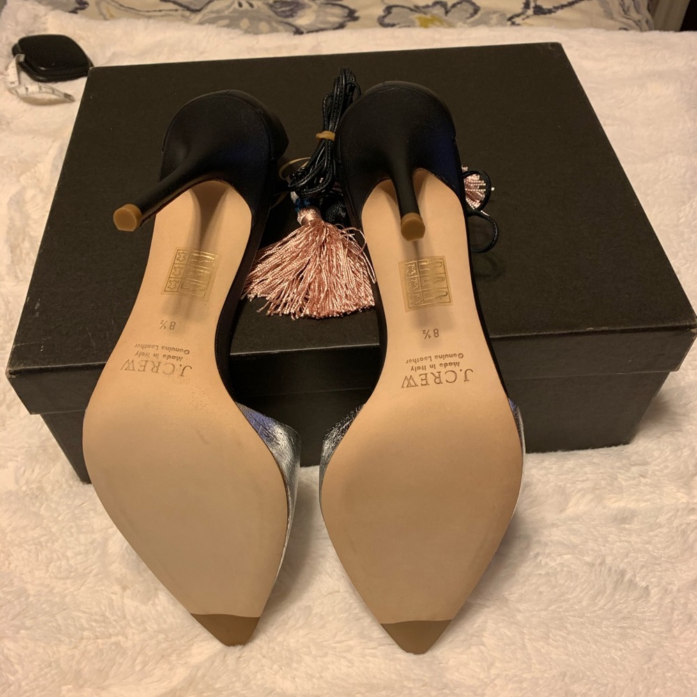Shoes - Picture 5 of 7